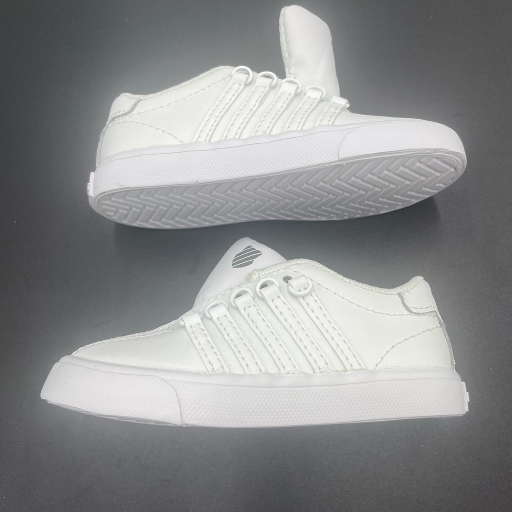 Kids shoe size 6 K-Swiss